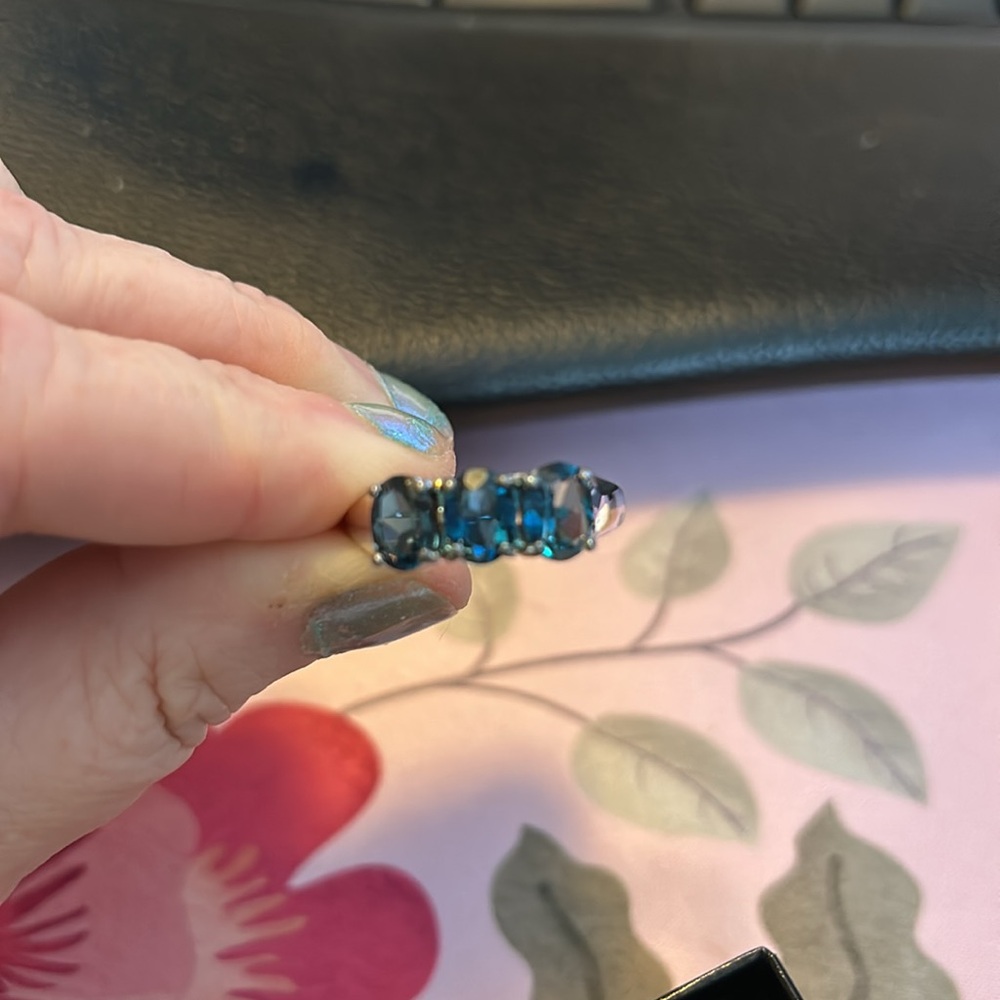 Beautiful aquamarine ring size 12, hallmarked 925 silver